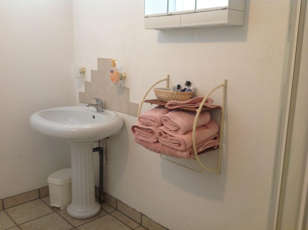 Saint-Pierre-du-Lorouër Thesecretgarden-France Bed & Breakfast 部屋 写真