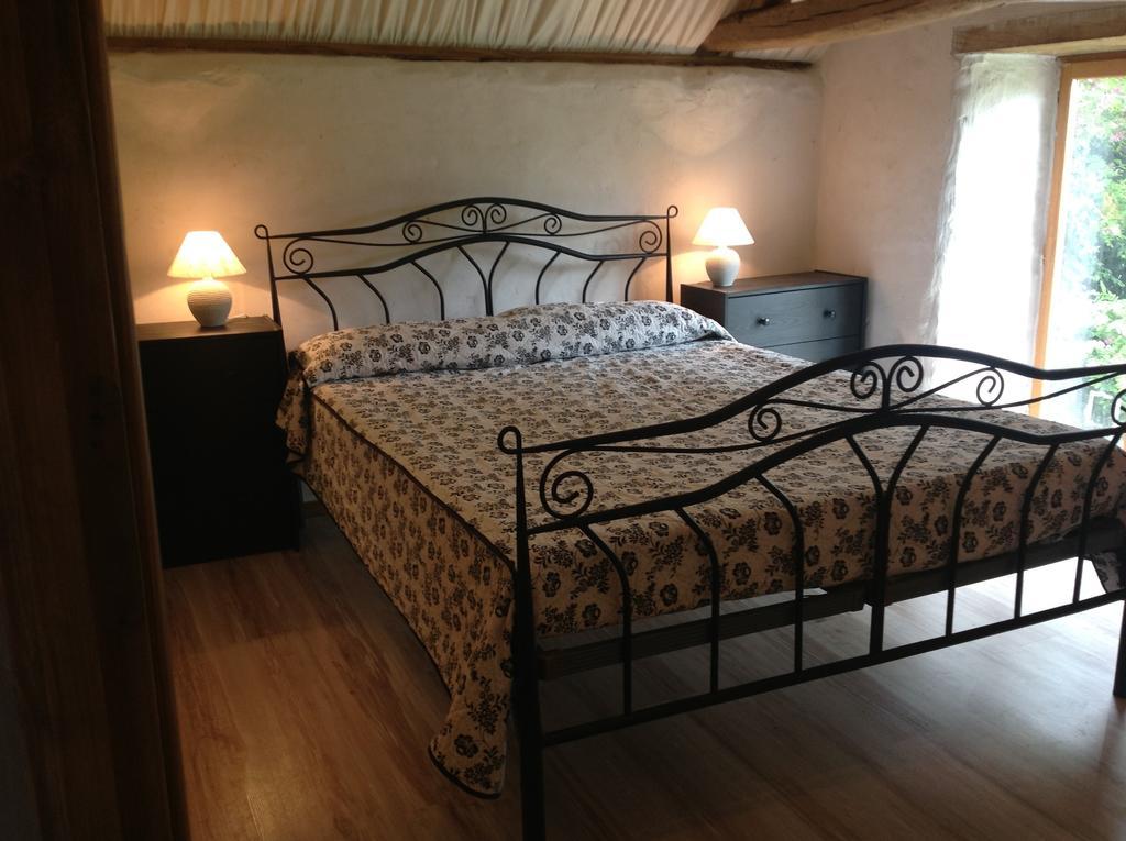 Saint-Pierre-du-Lorouër Thesecretgarden-France Bed & Breakfast 部屋 写真